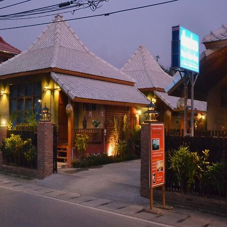 Huen Kham Kong Guesthouse Mae Sariang Εξωτερικό φωτογραφία