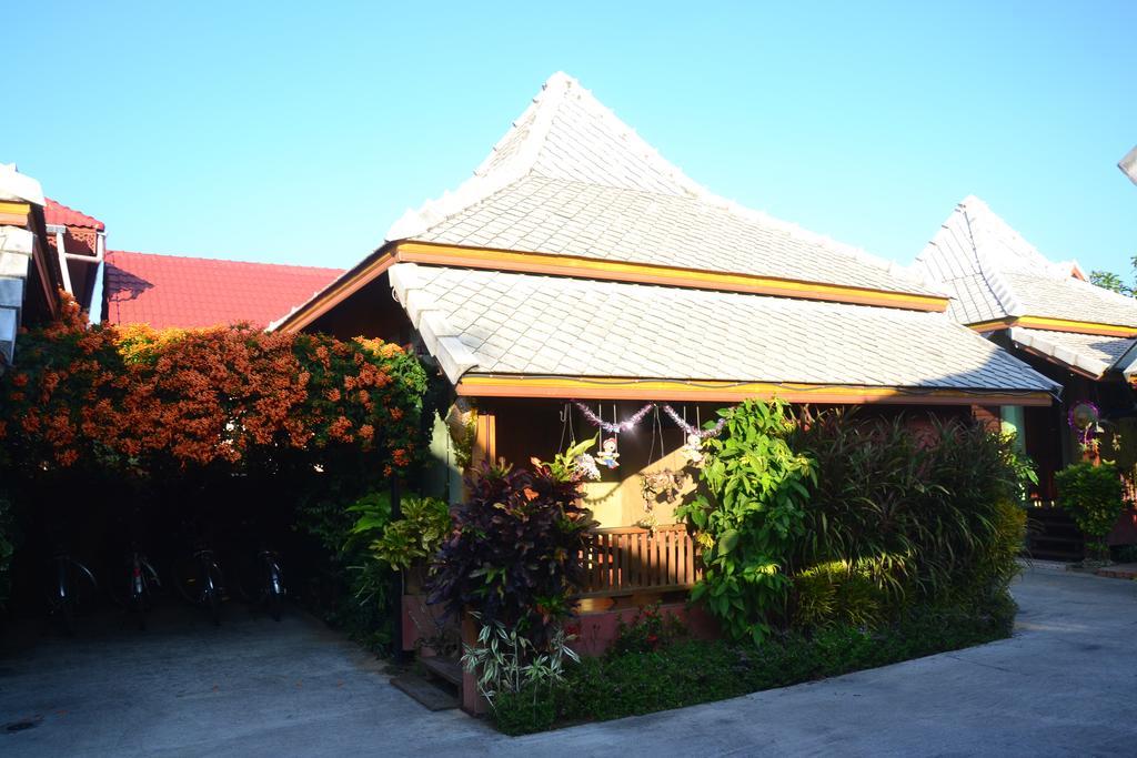 Huen Kham Kong Guesthouse Mae Sariang Εξωτερικό φωτογραφία