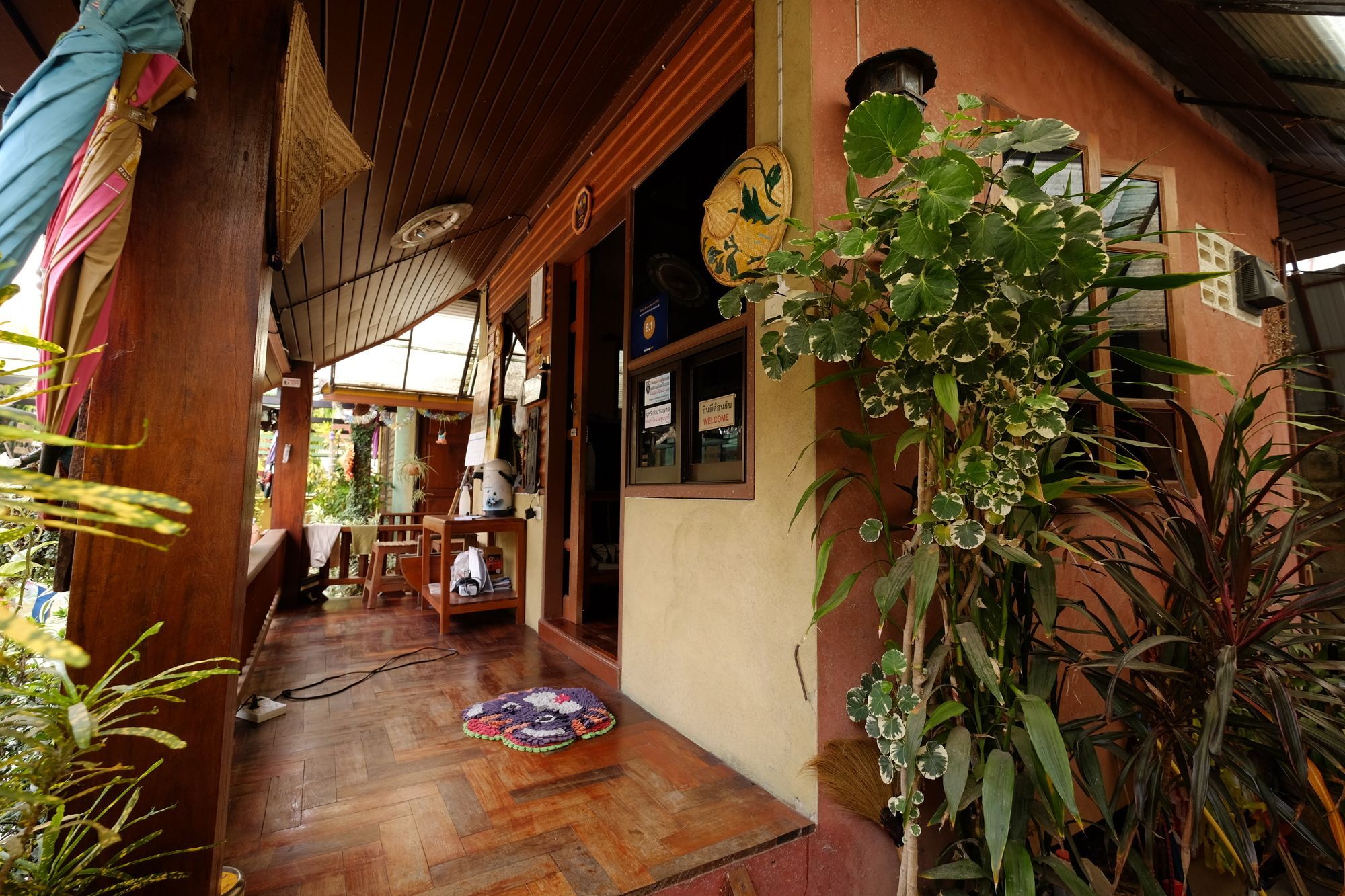 Huen Kham Kong Guesthouse Mae Sariang Εξωτερικό φωτογραφία