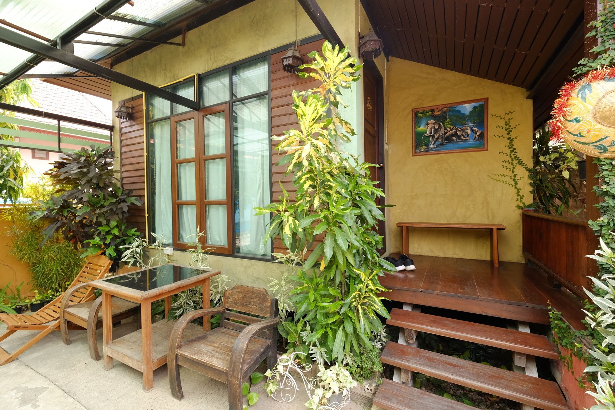 Huen Kham Kong Guesthouse Mae Sariang Εξωτερικό φωτογραφία